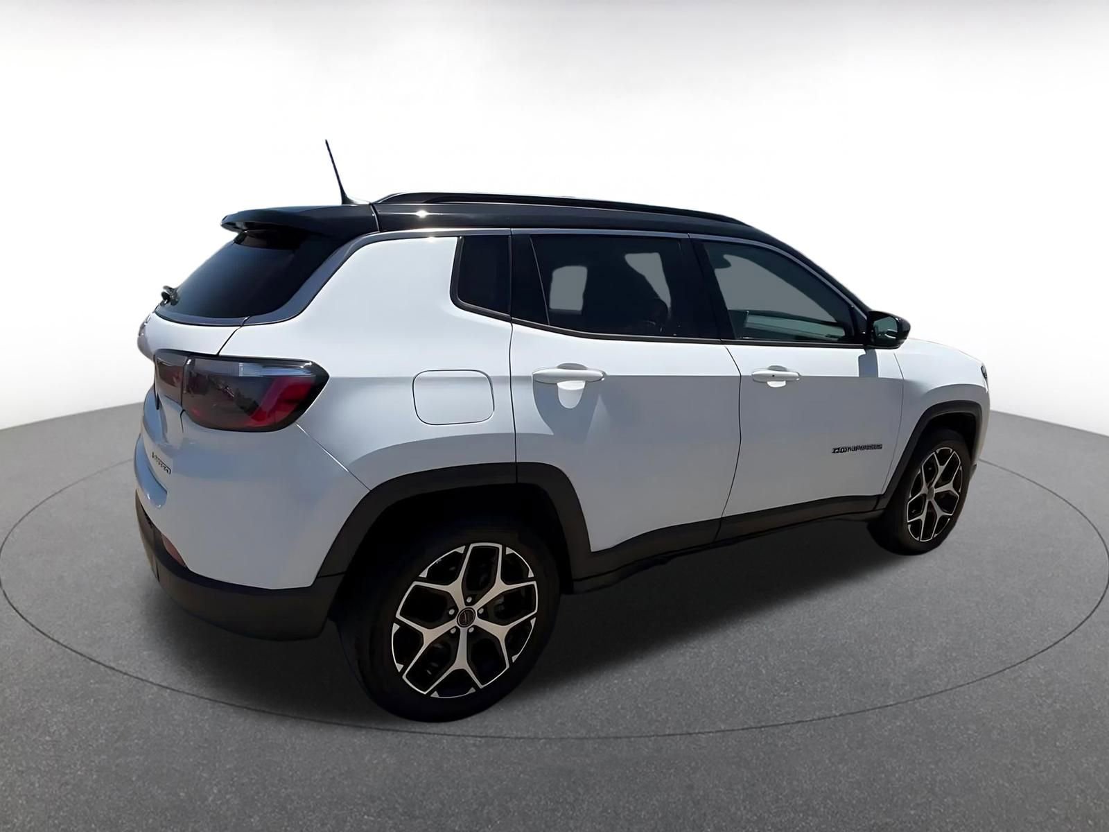 Thumbnail: 2025 Jeep Compass - 15