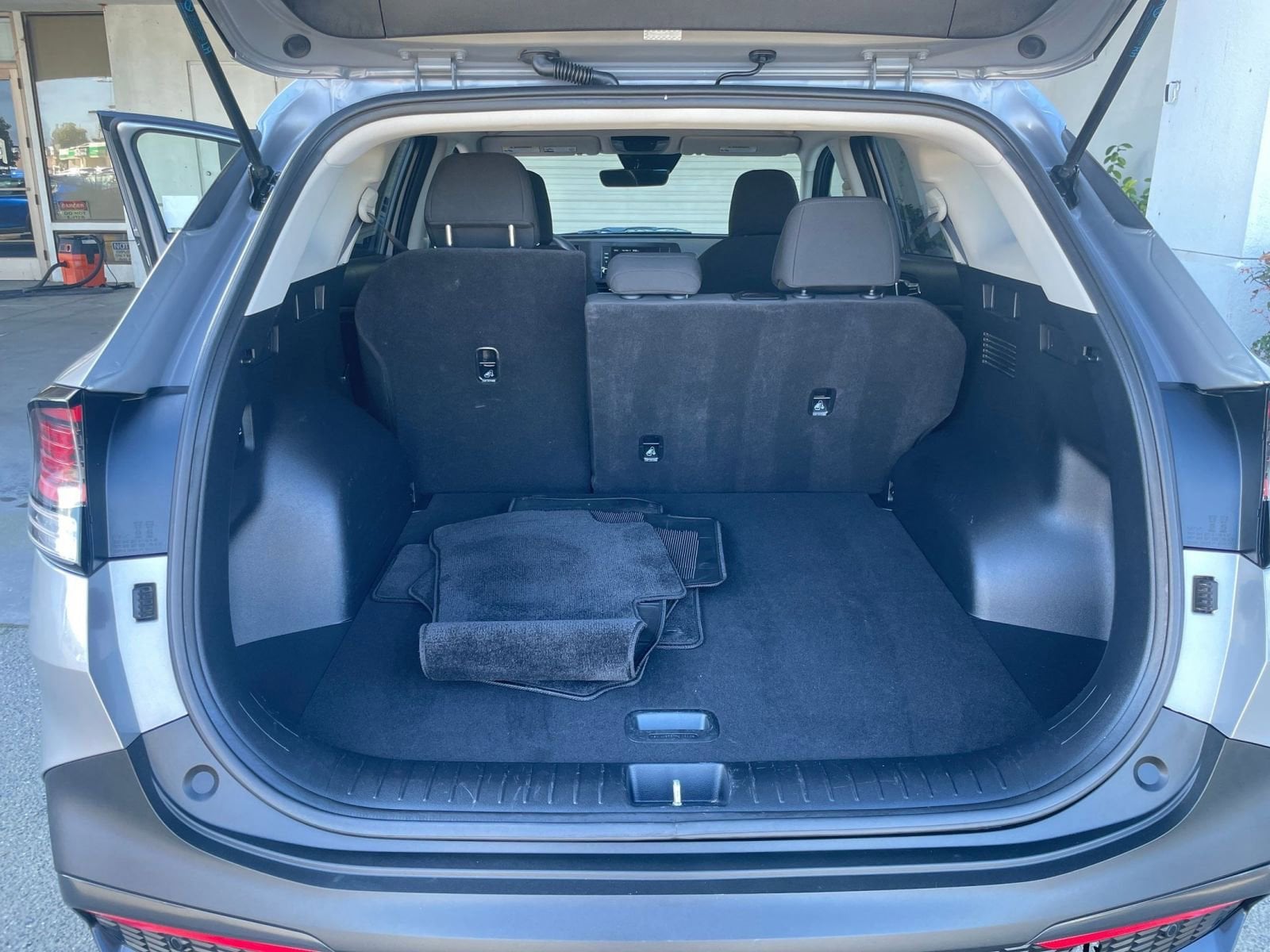 Thumbnail: 2025 Kia Sportage - 31