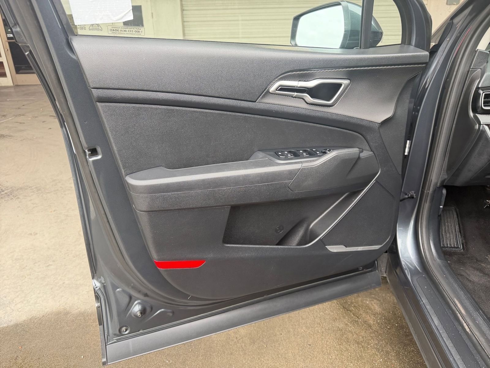 Thumbnail: 2025 Kia Sportage - 18