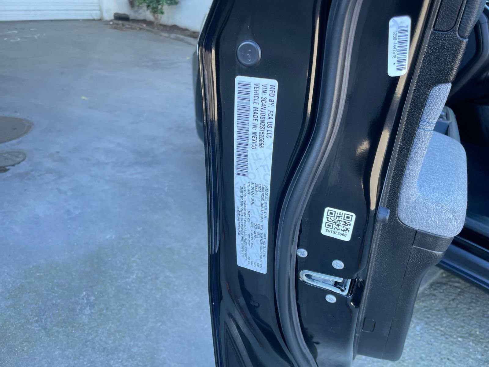 Thumbnail: 2025 Jeep Compass - 29