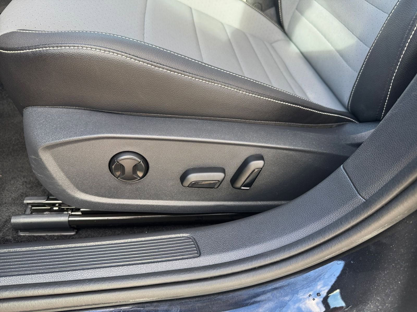 Thumbnail: 2025 Volkswagen Jetta - 23