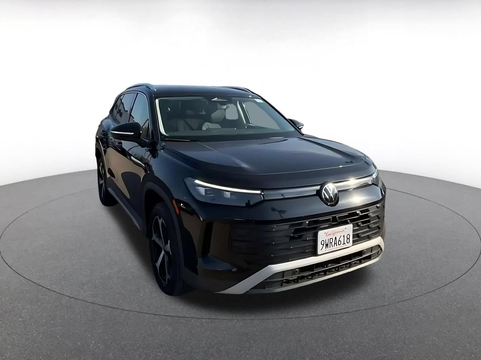 Thumbnail: 2026 Volkswagen Tiguan - 3