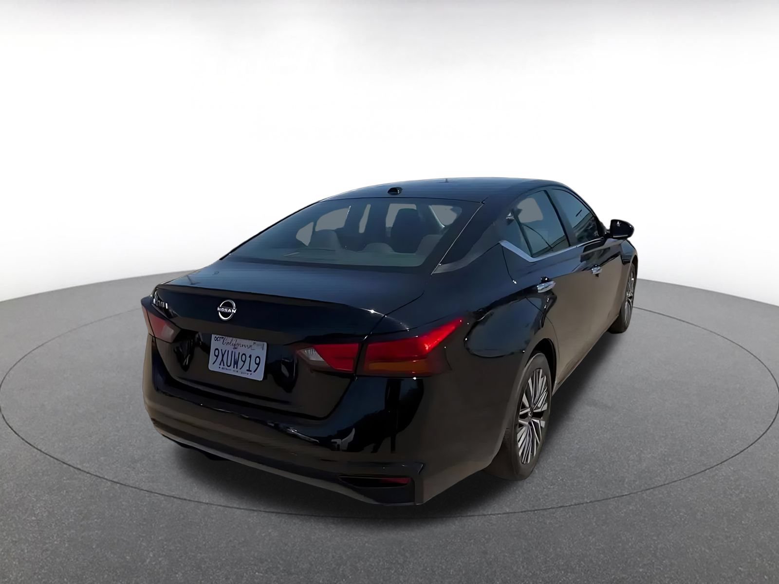 Thumbnail: 2025 Nissan Altima - 15