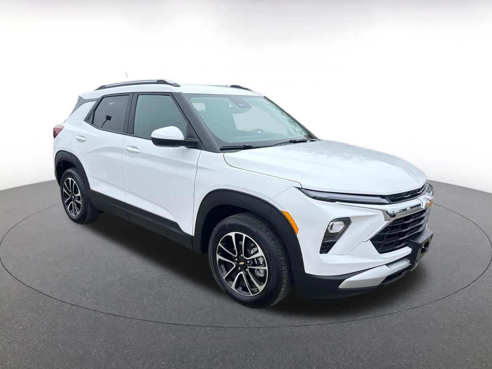 Thumbnail: 2025 Chevrolet TrailBlazer - 1