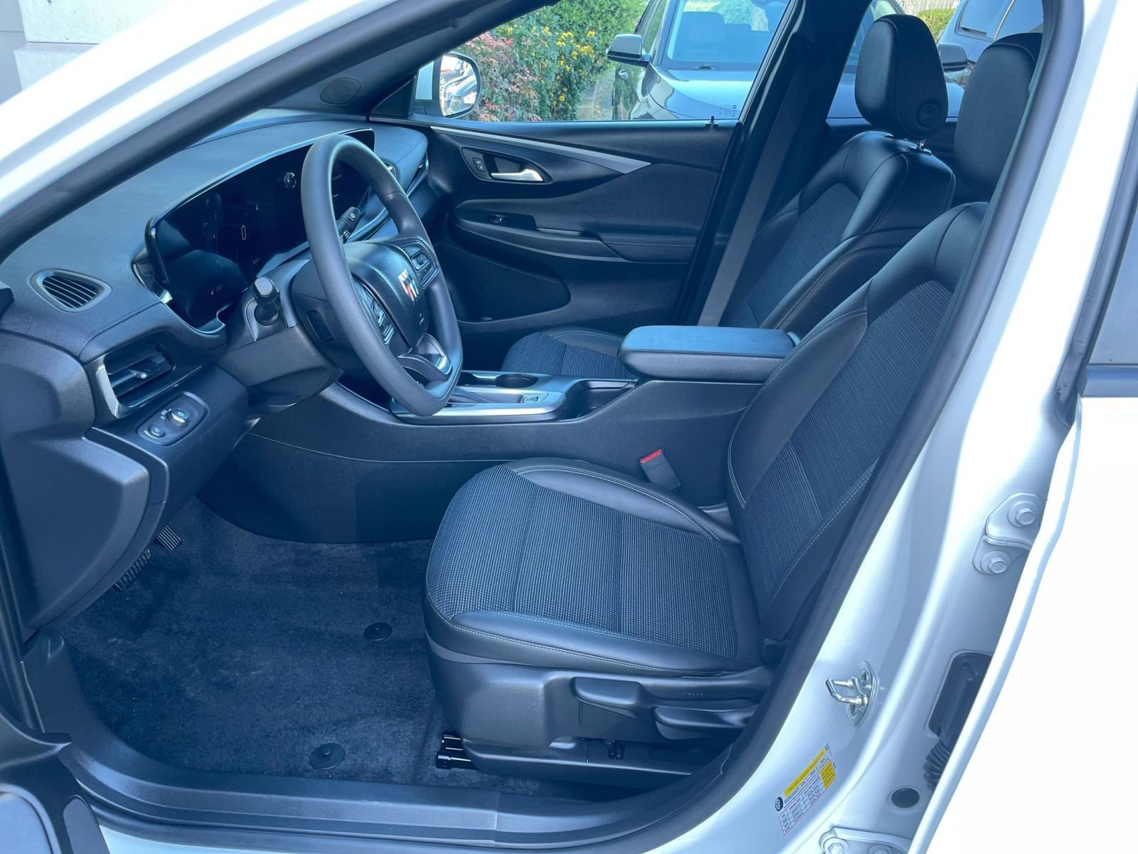 Thumbnail: 2025 Buick Envista - 28