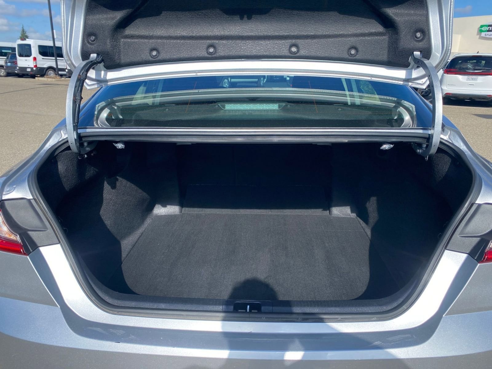 Thumbnail: 2025 Toyota Camry - 31