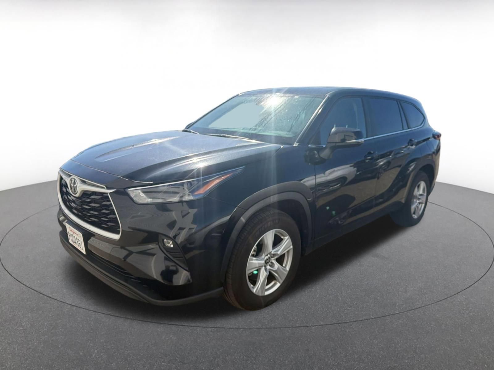 Thumbnail: 2025 Toyota Highlander - 3