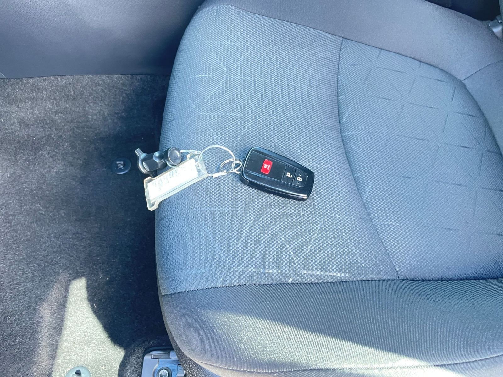 Thumbnail: 2025 Toyota RAV4 - 22