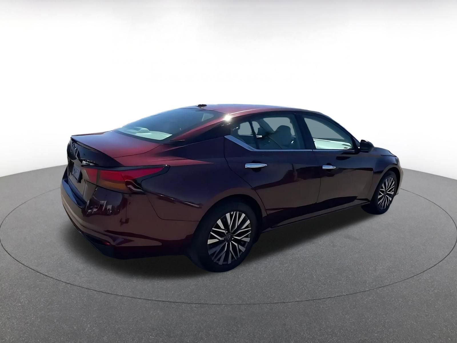Thumbnail: 2025 Nissan Altima - 14