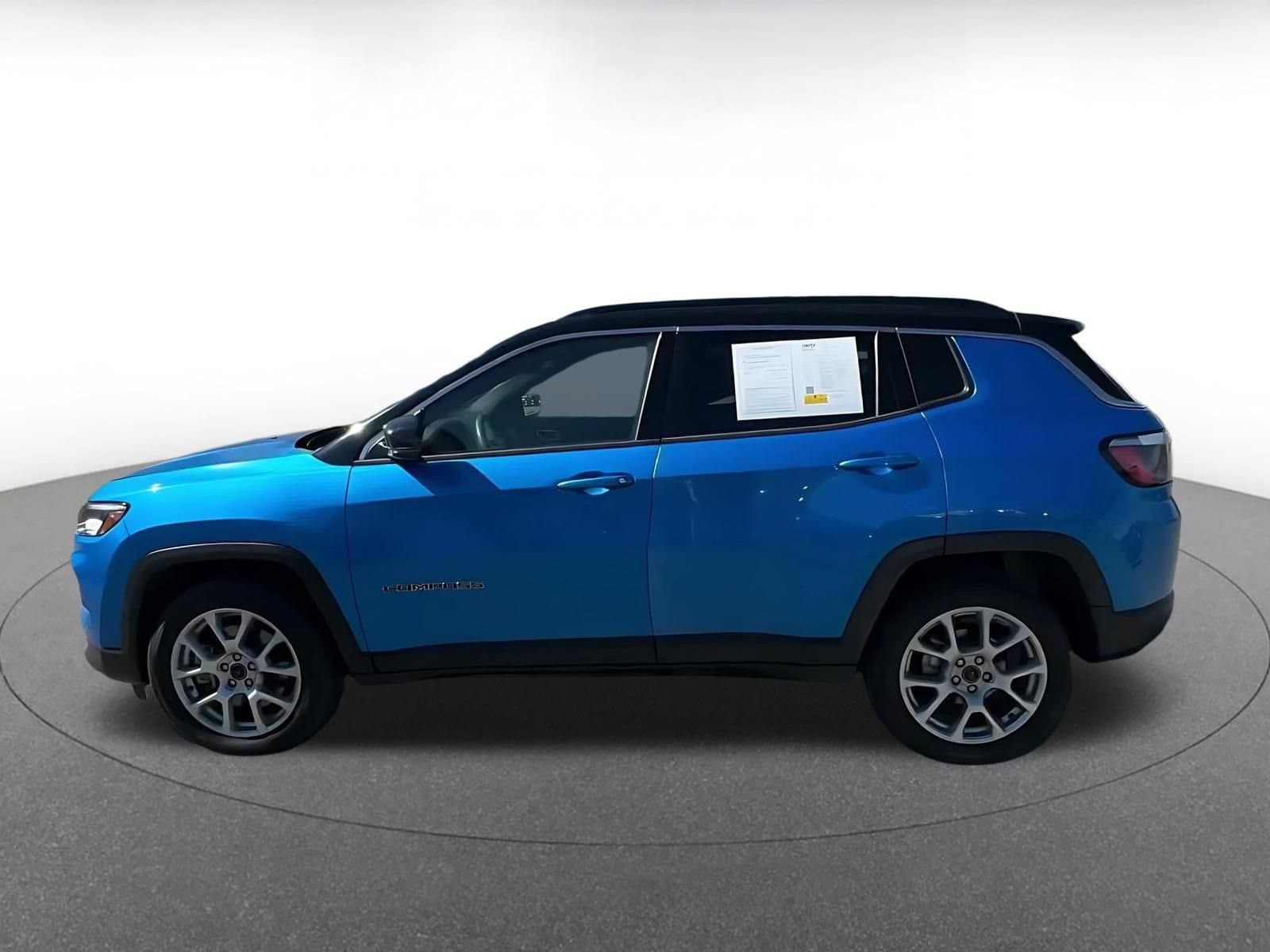 Thumbnail: 2025 Jeep Compass - 8