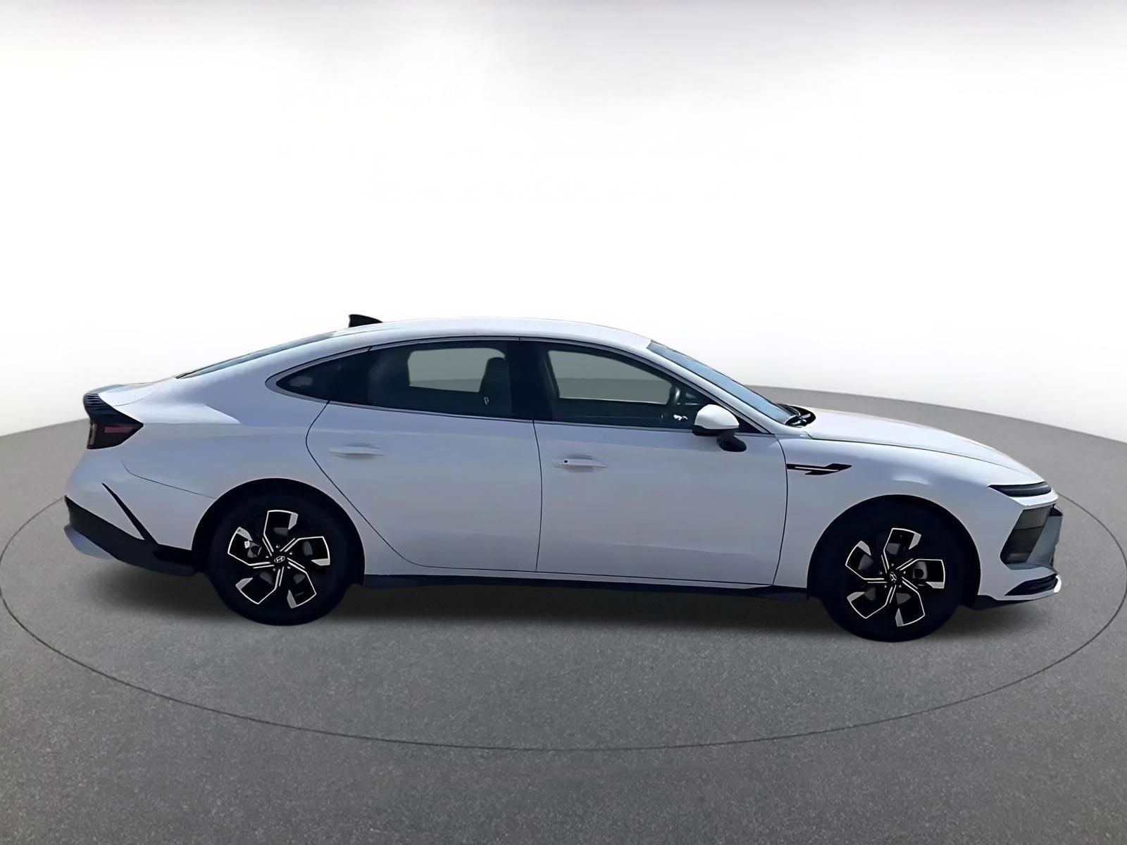 Thumbnail: 2025 Hyundai Sonata - 16