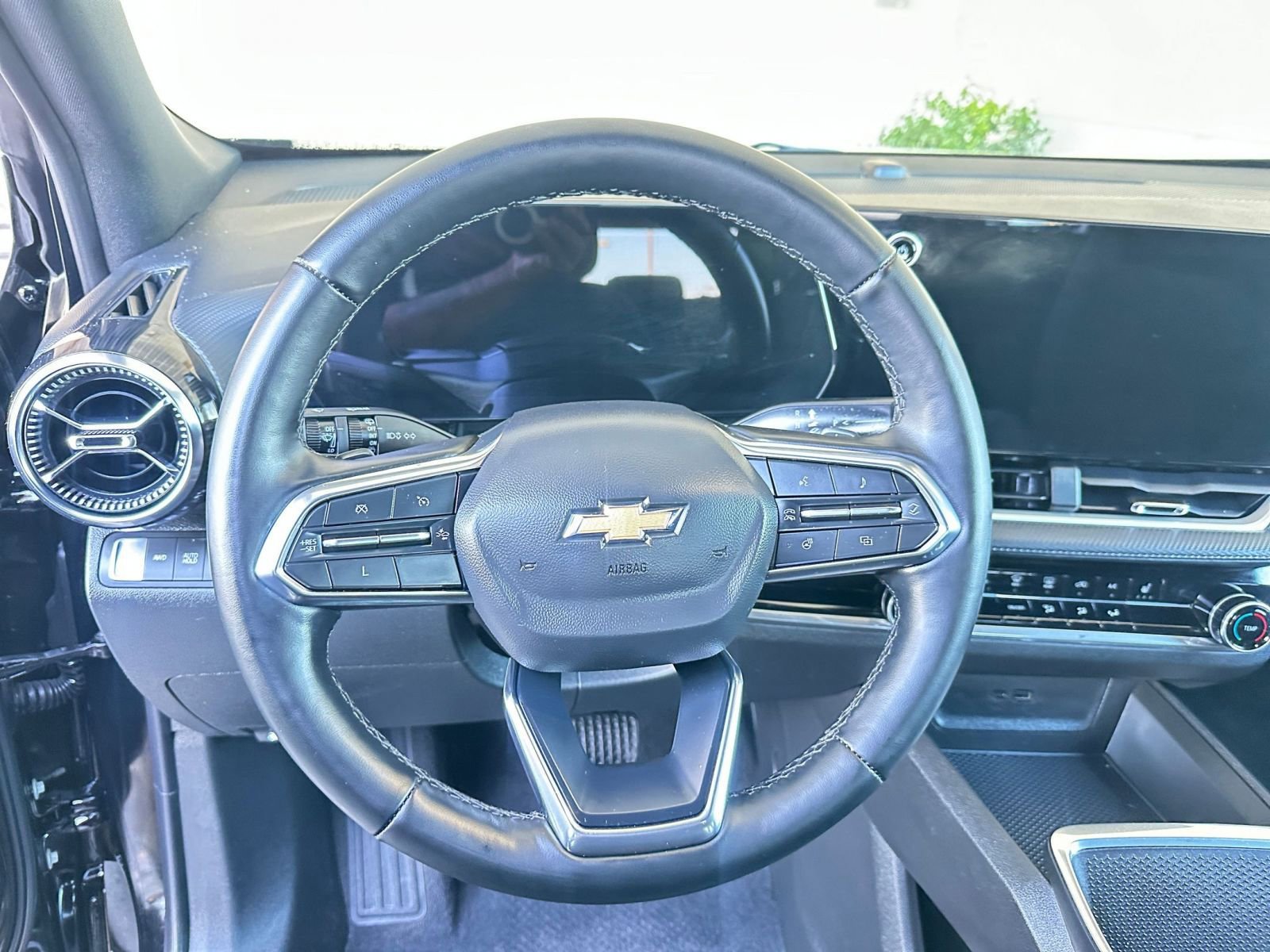 Thumbnail: 2025 Chevrolet Equinox - 28