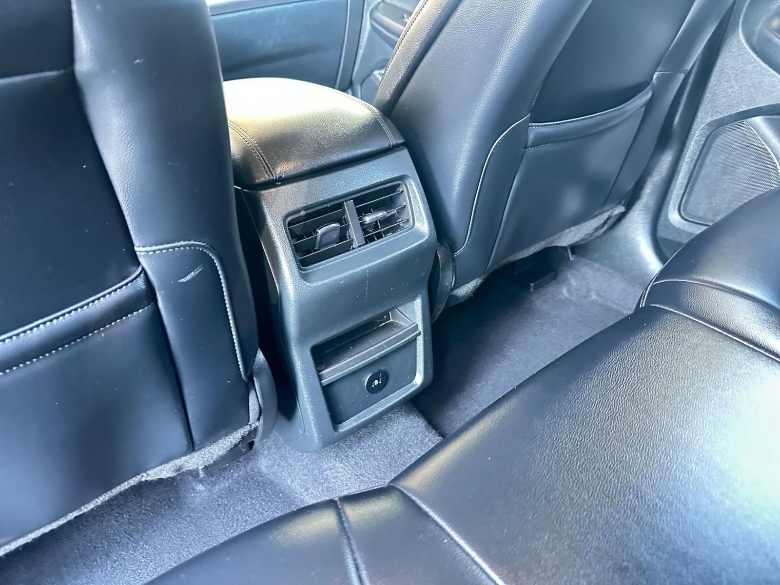 Thumbnail: 2023 Ford Edge - 24