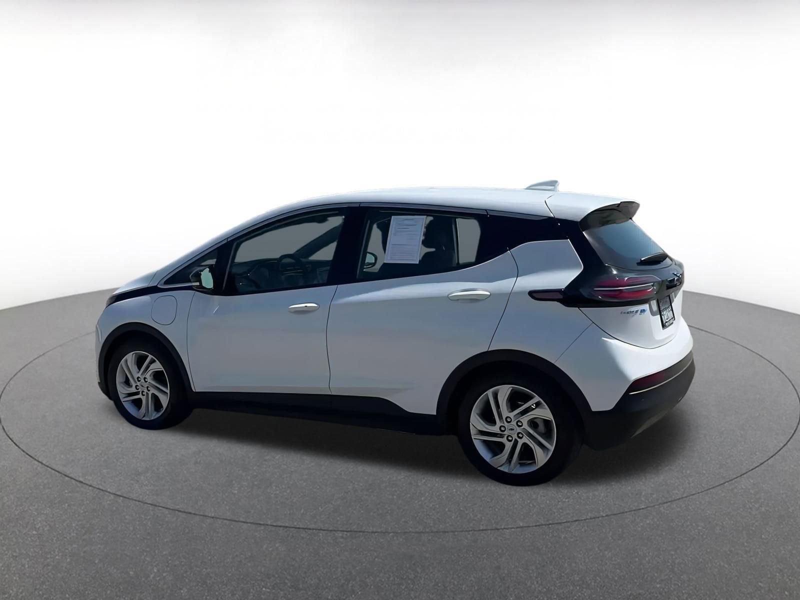Thumbnail: 2023 Chevrolet Bolt EV - 10