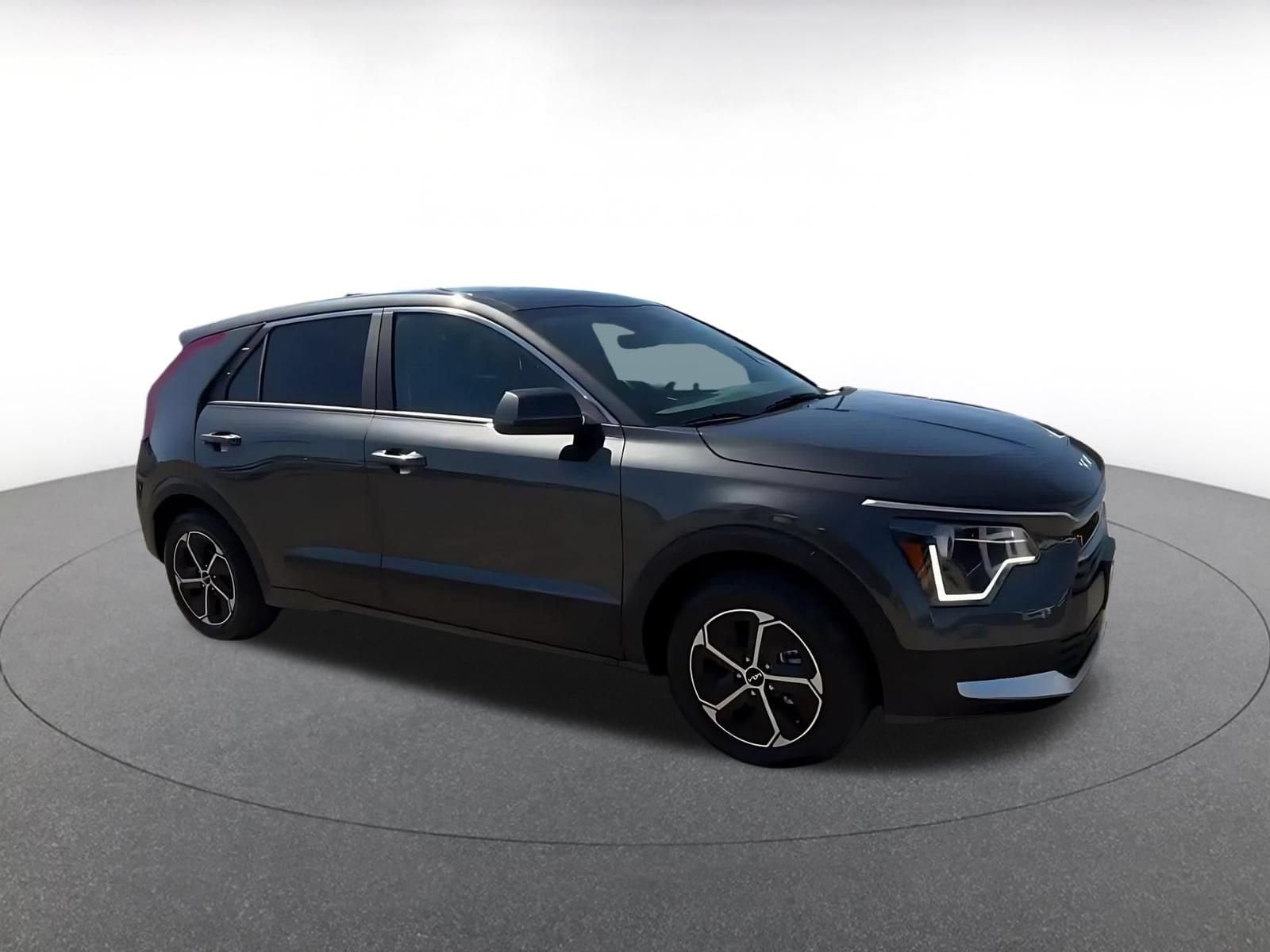 Thumbnail: 2026 Kia Niro - 2