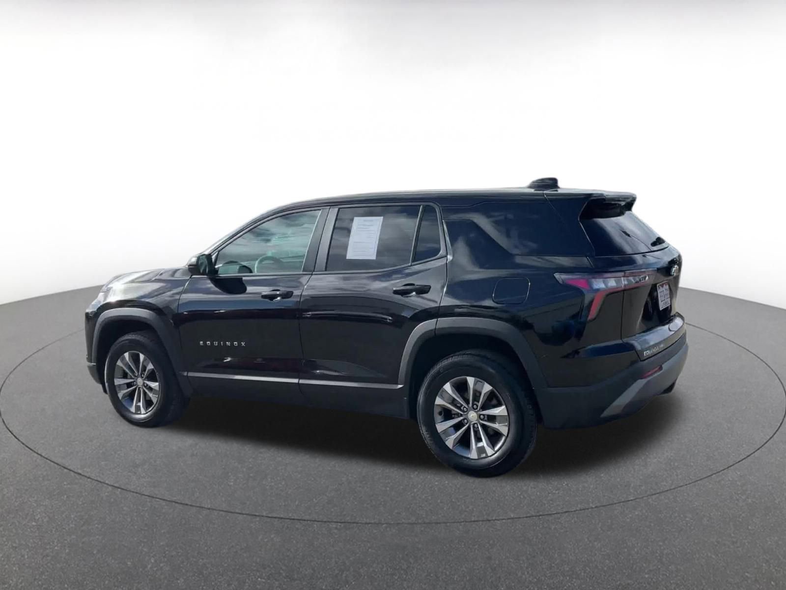 Thumbnail: 2025 Chevrolet Equinox - 10