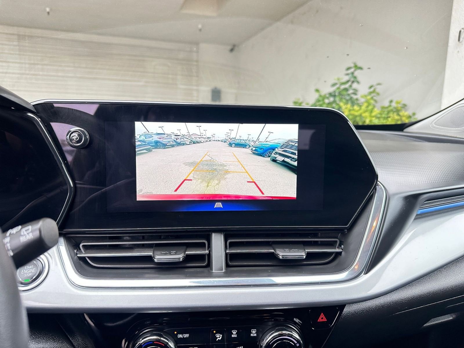 Thumbnail: 2025 Chevrolet Trax - 18