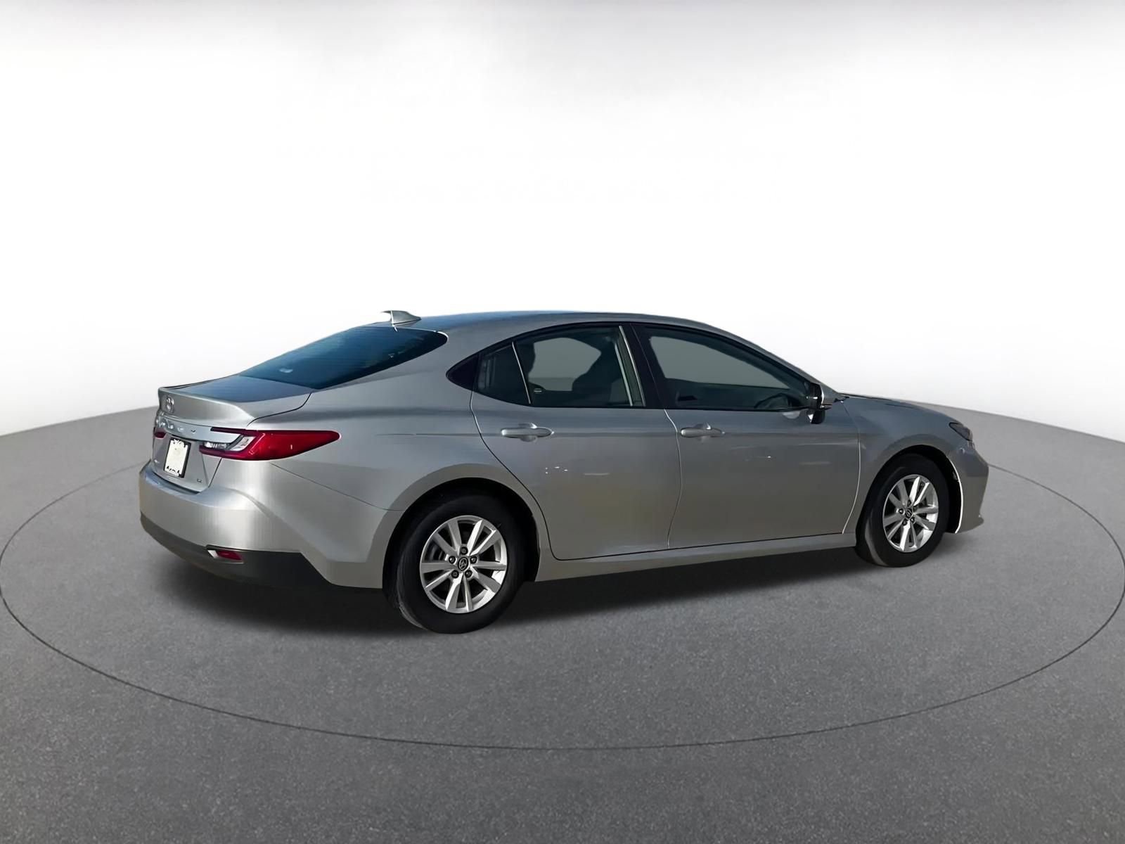 Thumbnail: 2025 Toyota Camry - 14