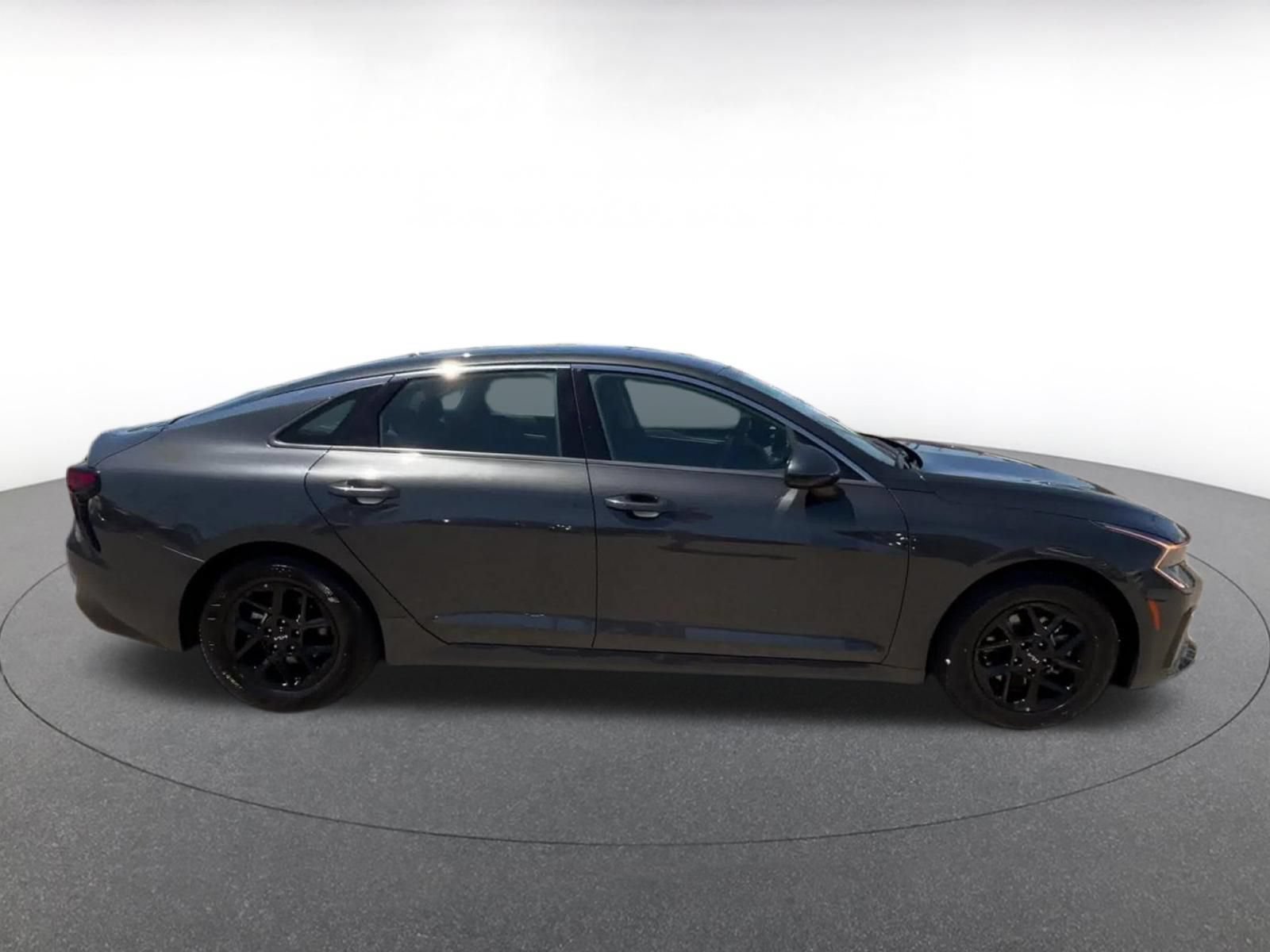 Thumbnail: 2025 Kia K5 - 16
