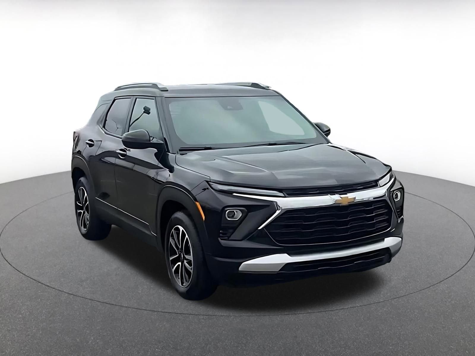 Thumbnail: 2025 Chevrolet TrailBlazer - 2