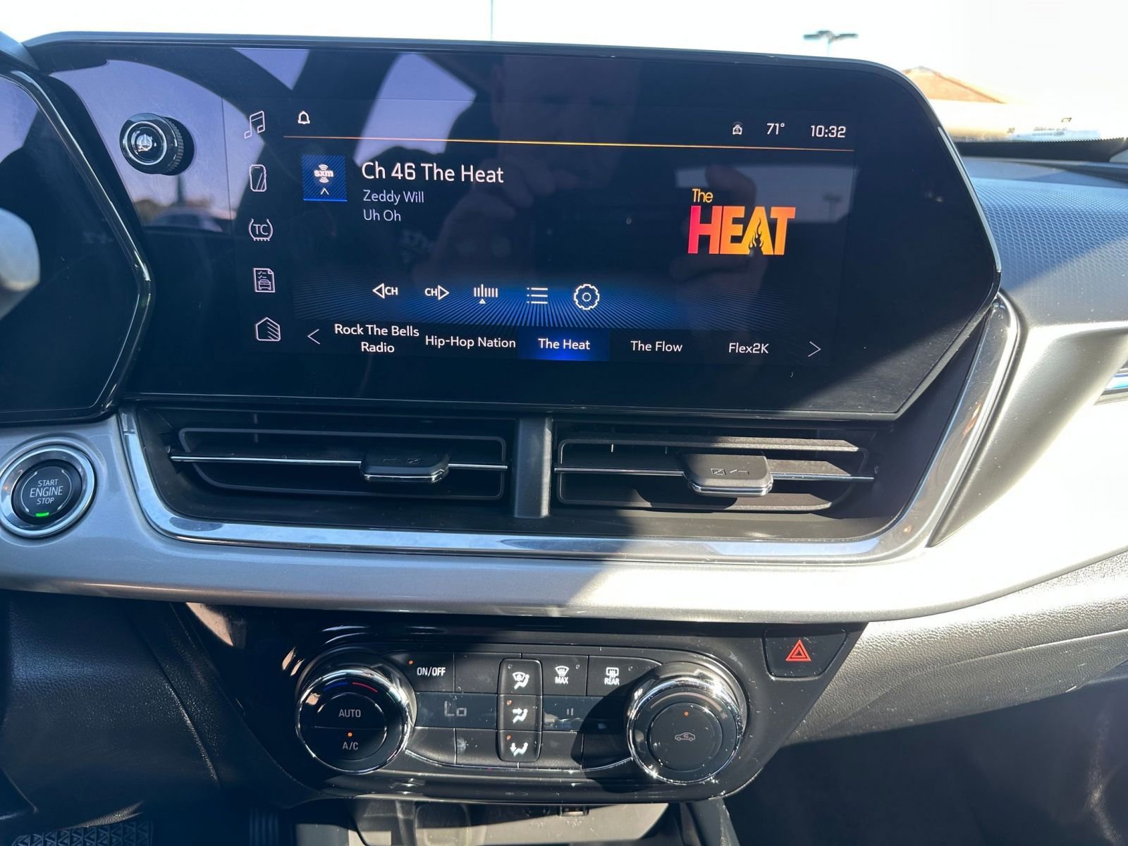 Thumbnail: 2025 Chevrolet Trax - 18