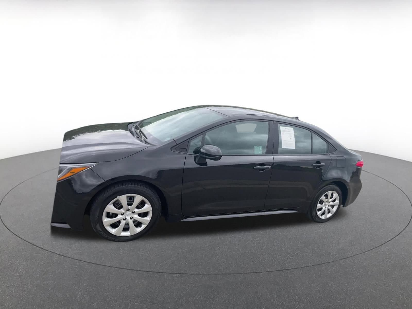 Thumbnail: 2025 Toyota Corolla - 8