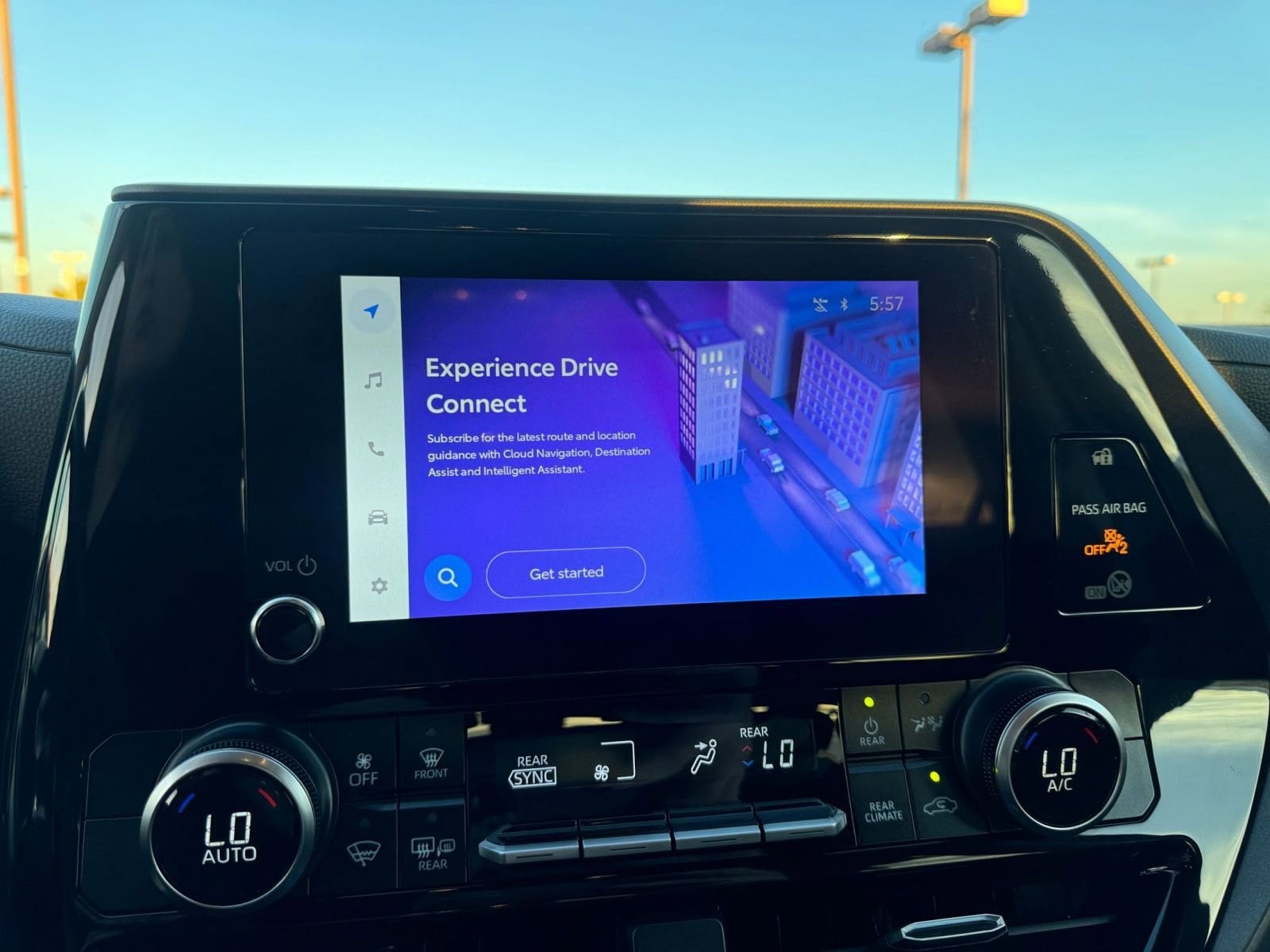 Thumbnail: 2025 Toyota Highlander - 21