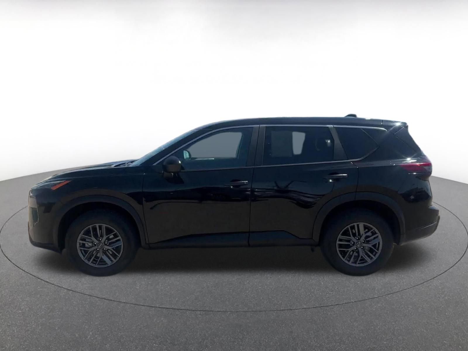 2024 Nissan Rogue S 8