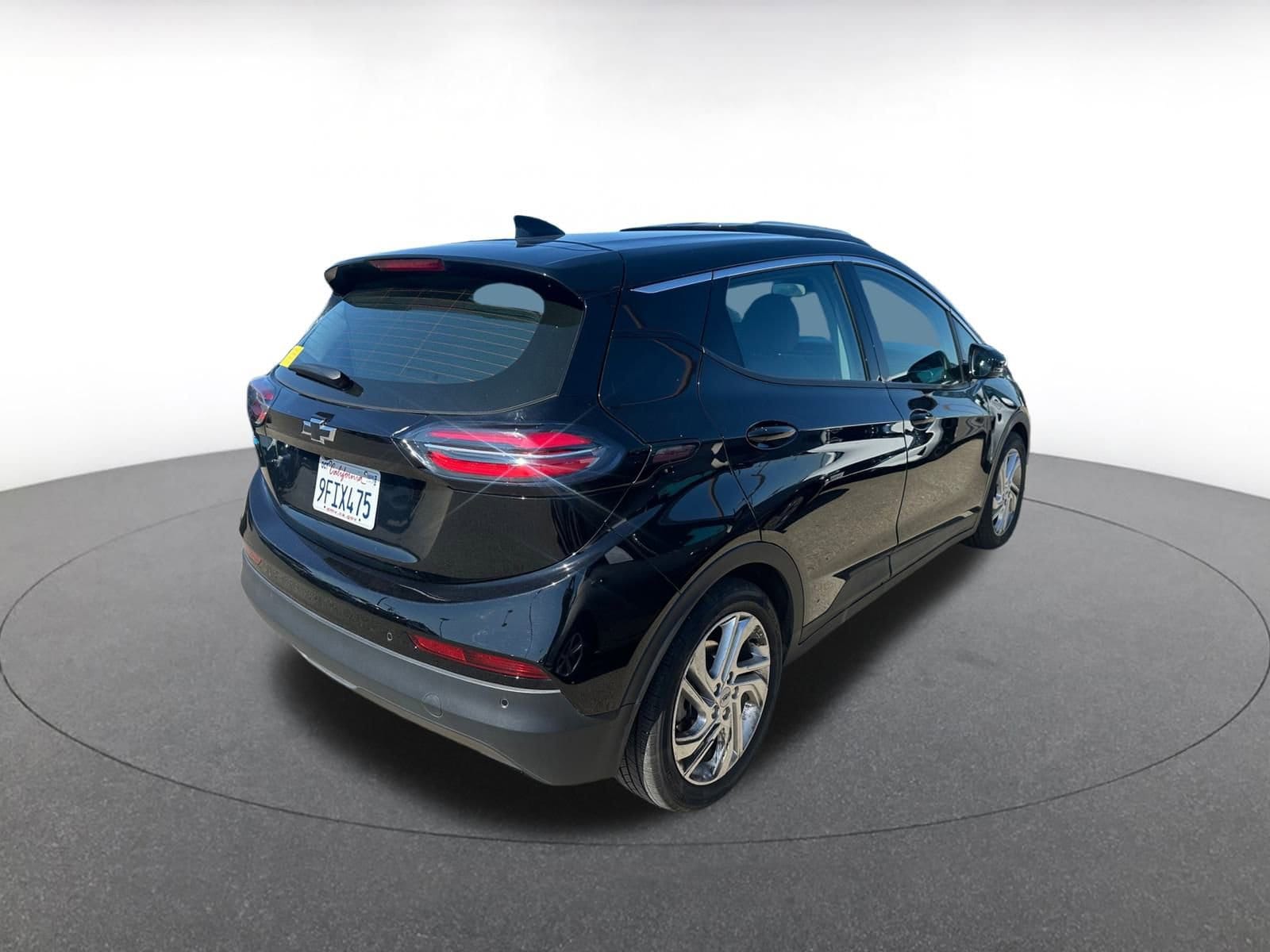 Thumbnail: 2023 Chevrolet Bolt EV - 3