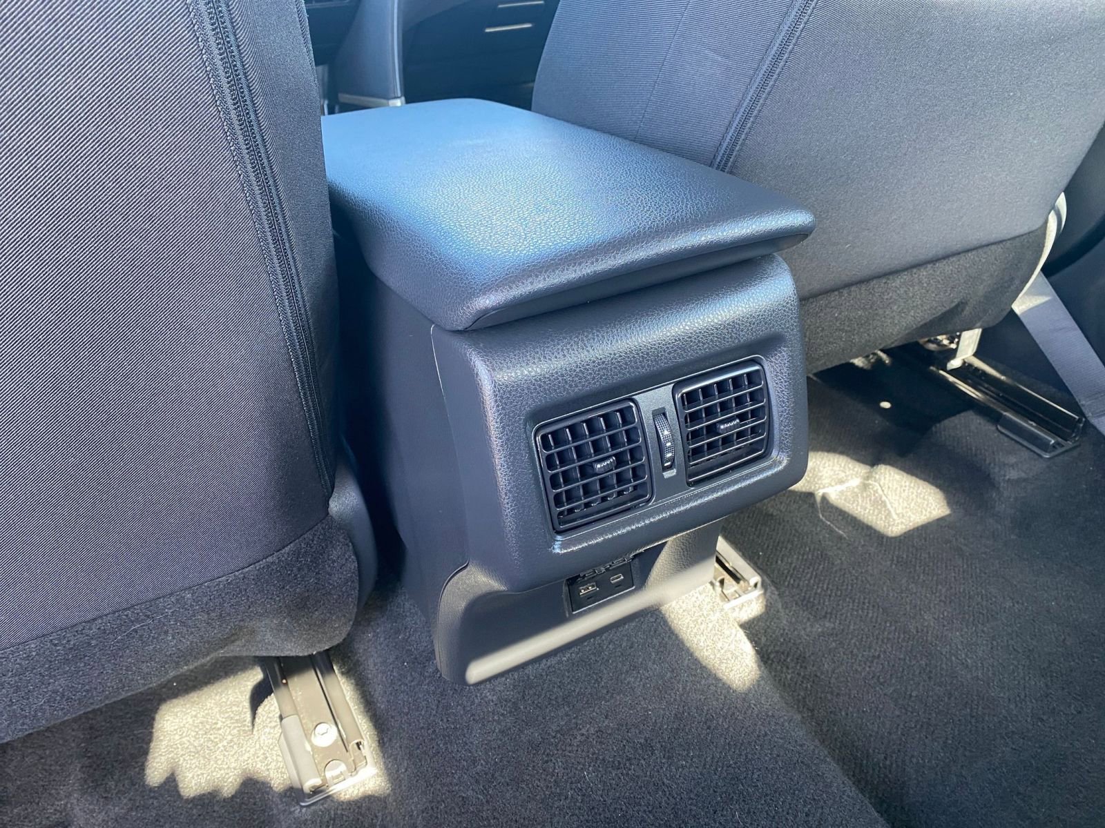 Thumbnail: 2025 Toyota Camry - 24