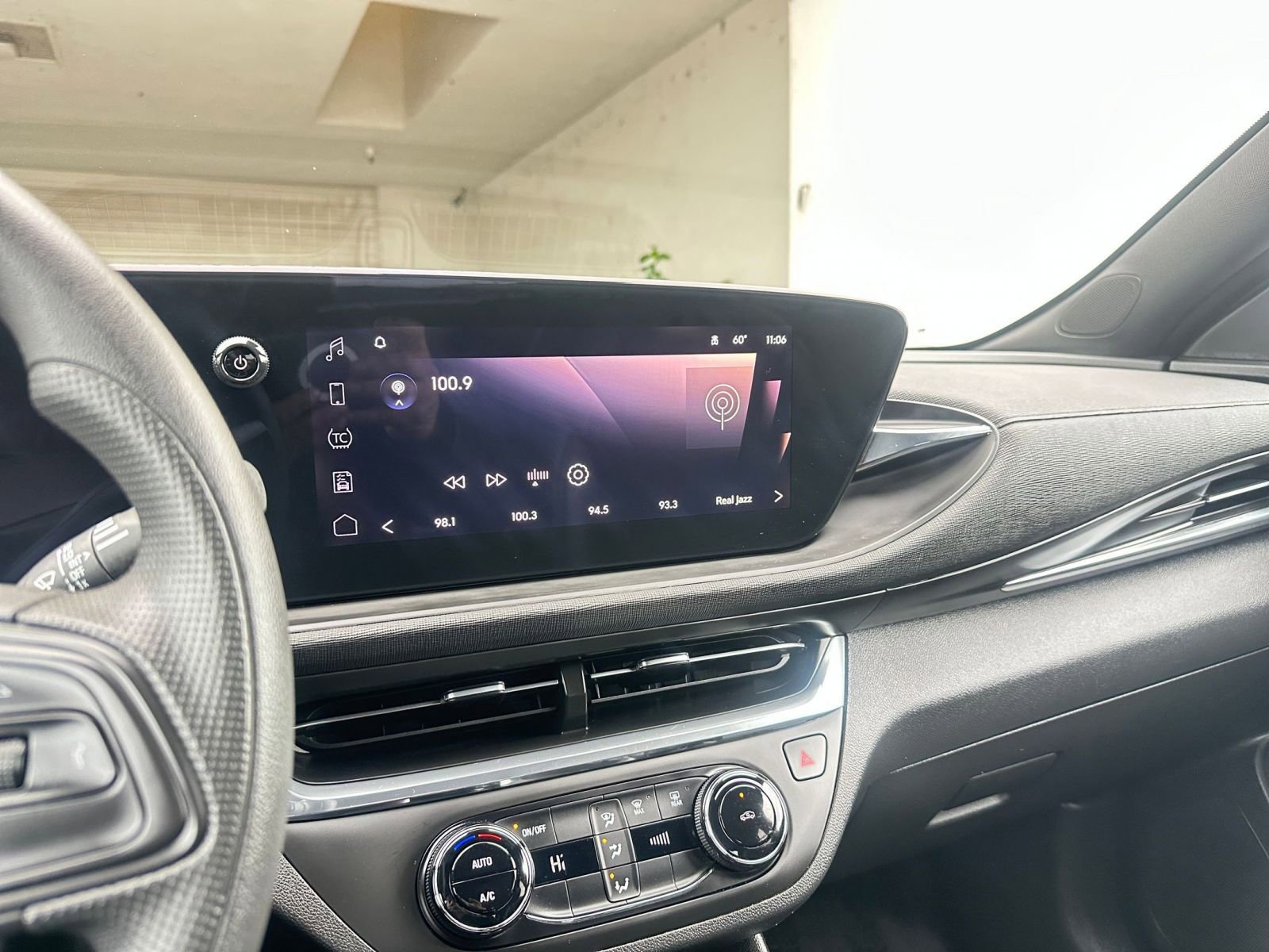 Thumbnail: 2025 Buick Envista - 21