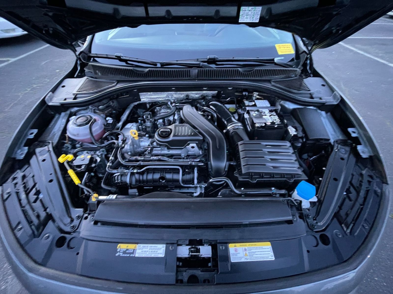 Thumbnail: 2025 Volkswagen Jetta - 32