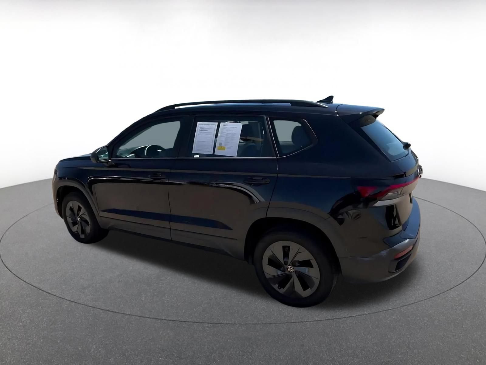 Thumbnail: 2026 Volkswagen Taos - 10