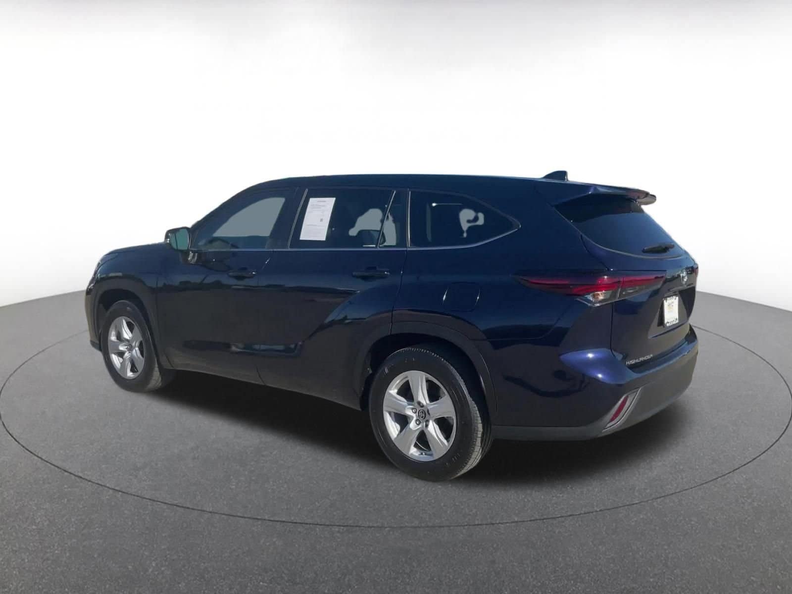 Thumbnail: 2025 Toyota Highlander - 10