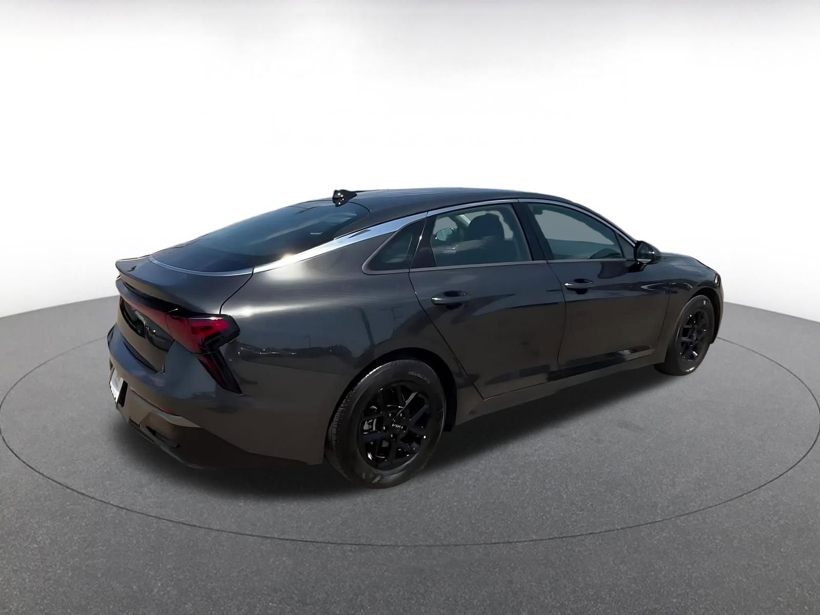 Thumbnail: 2025 Kia K5 - 14