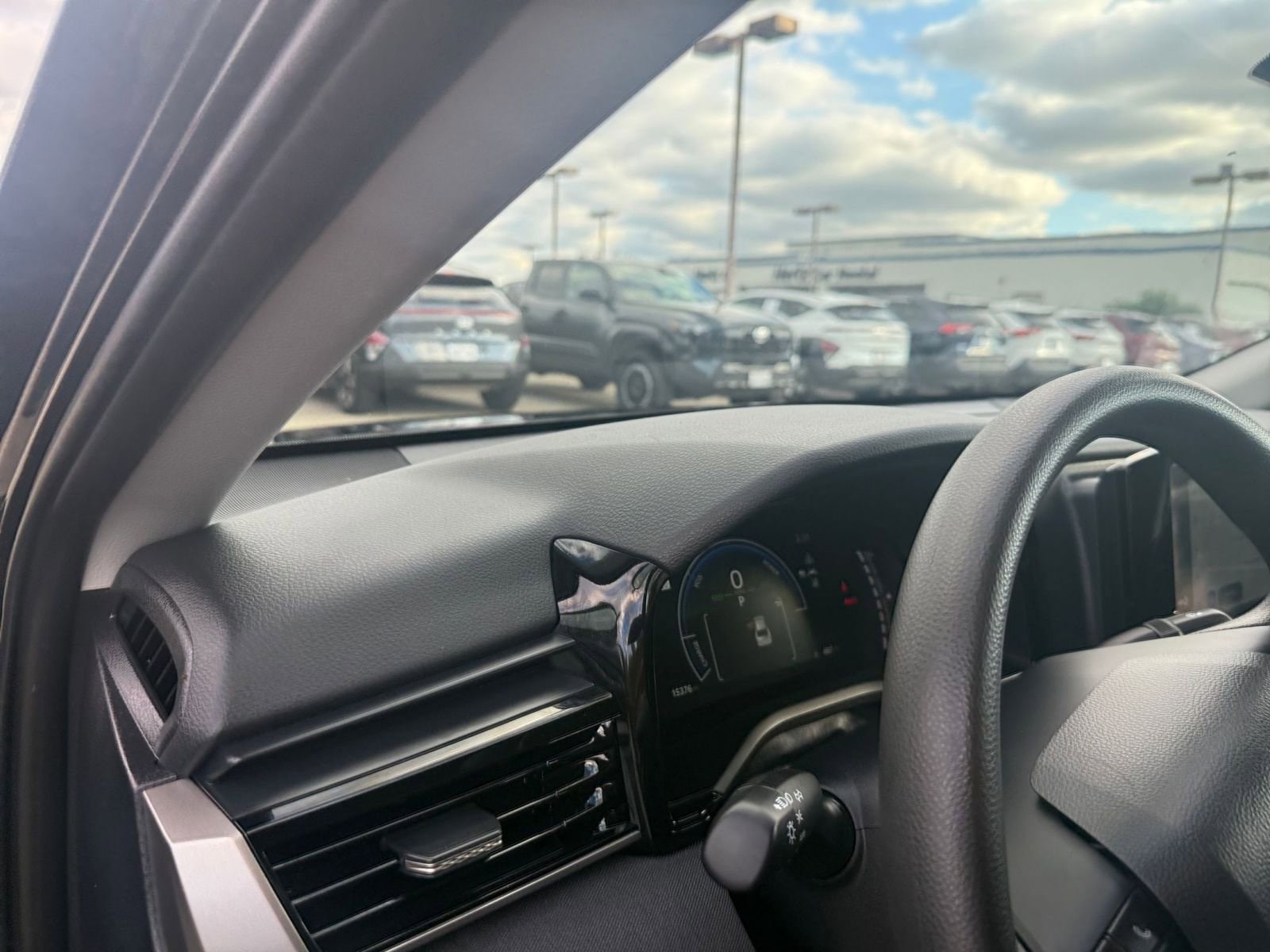 Thumbnail: 2025 Toyota Camry - 33