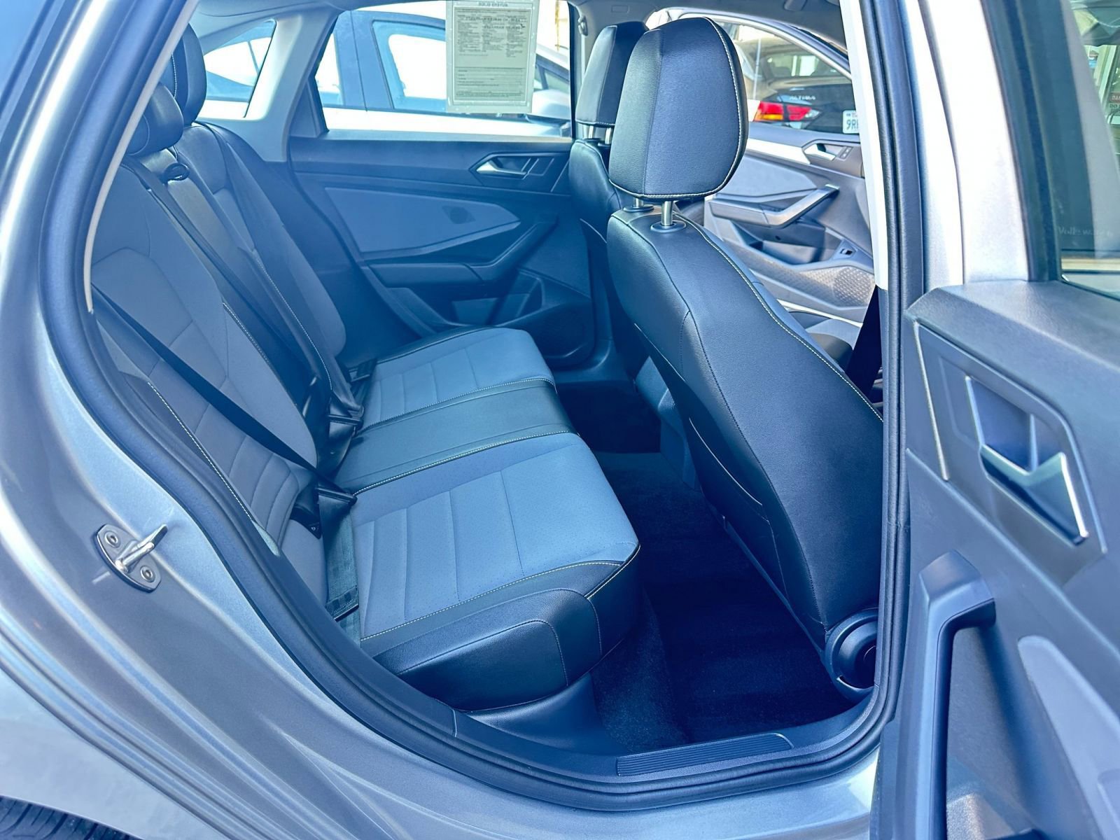 Thumbnail: 2025 Volkswagen Jetta - 25