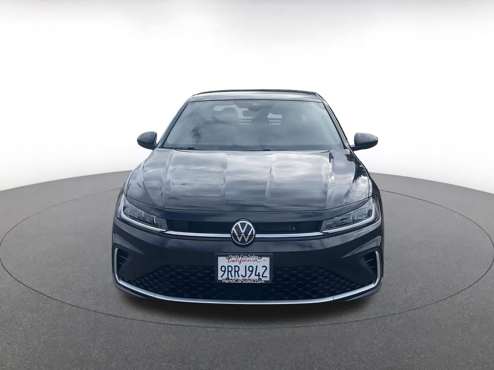 Thumbnail: 2025 Volkswagen Jetta - 4
