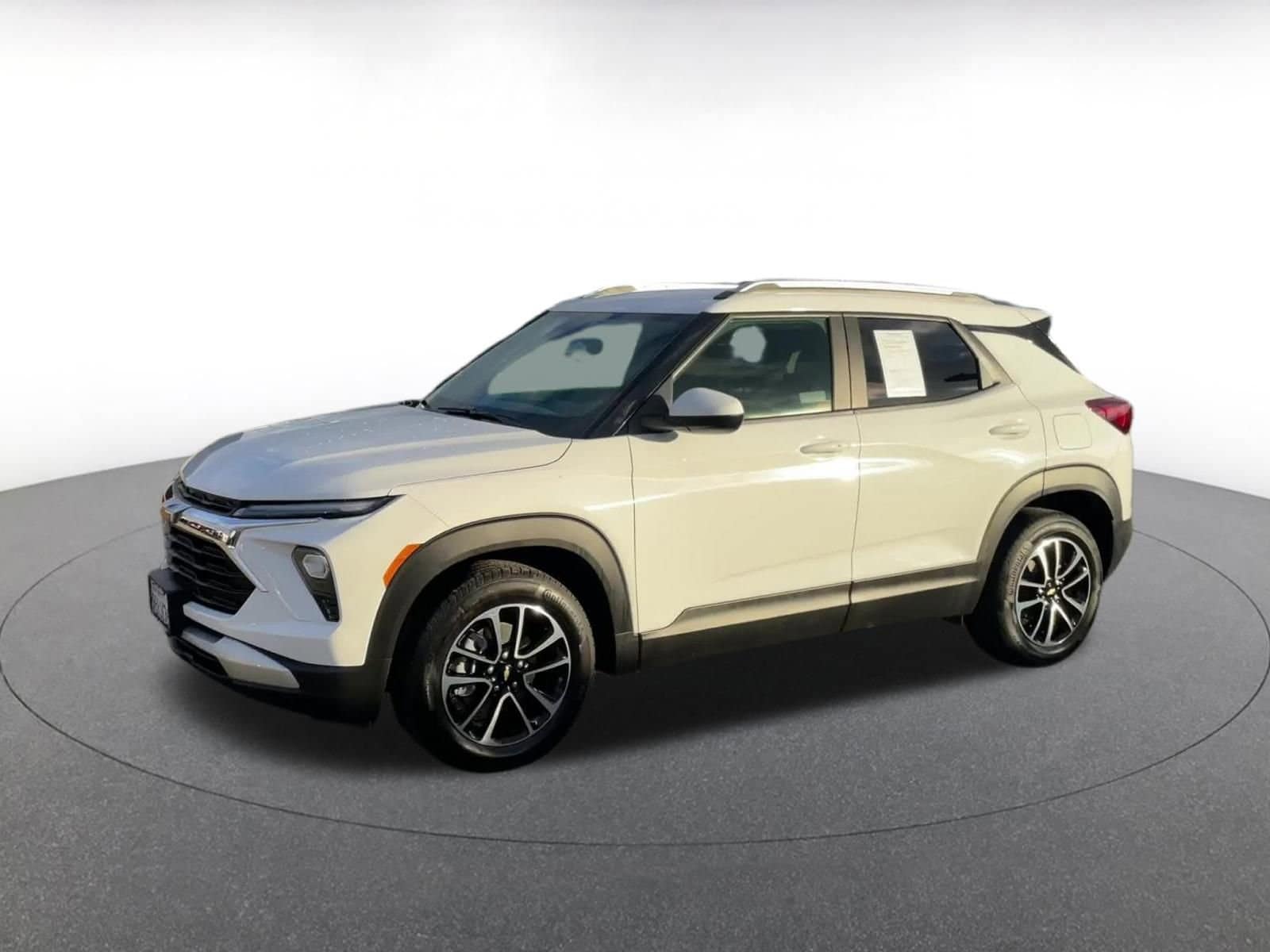 Thumbnail: 2025 Chevrolet TrailBlazer - 8