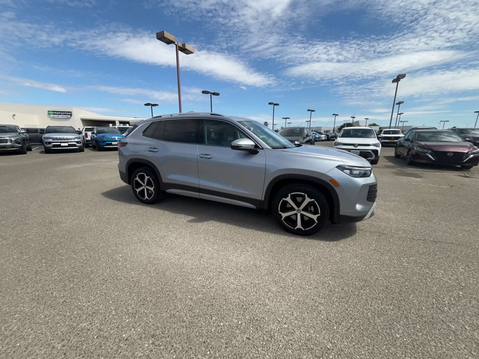 Thumbnail: 2026 Volkswagen Tiguan - 2
