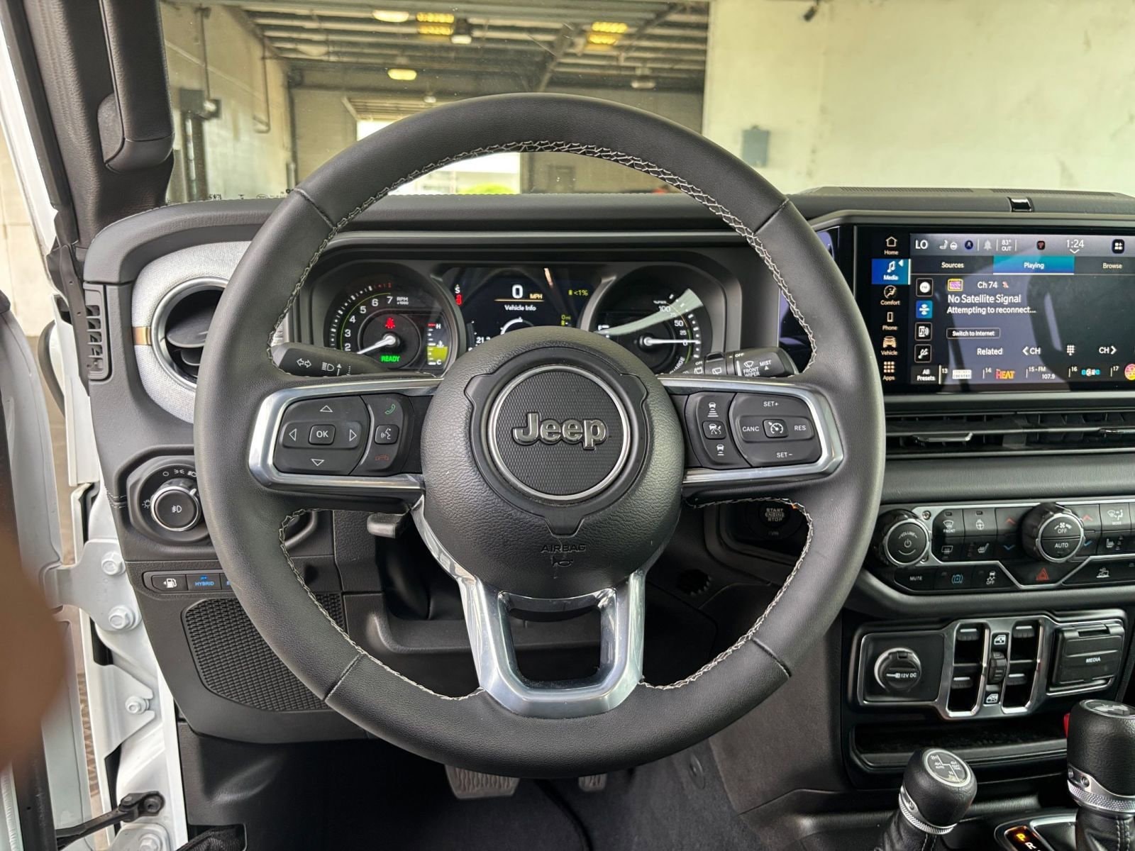 Thumbnail: 2025 Jeep Wrangler - 29