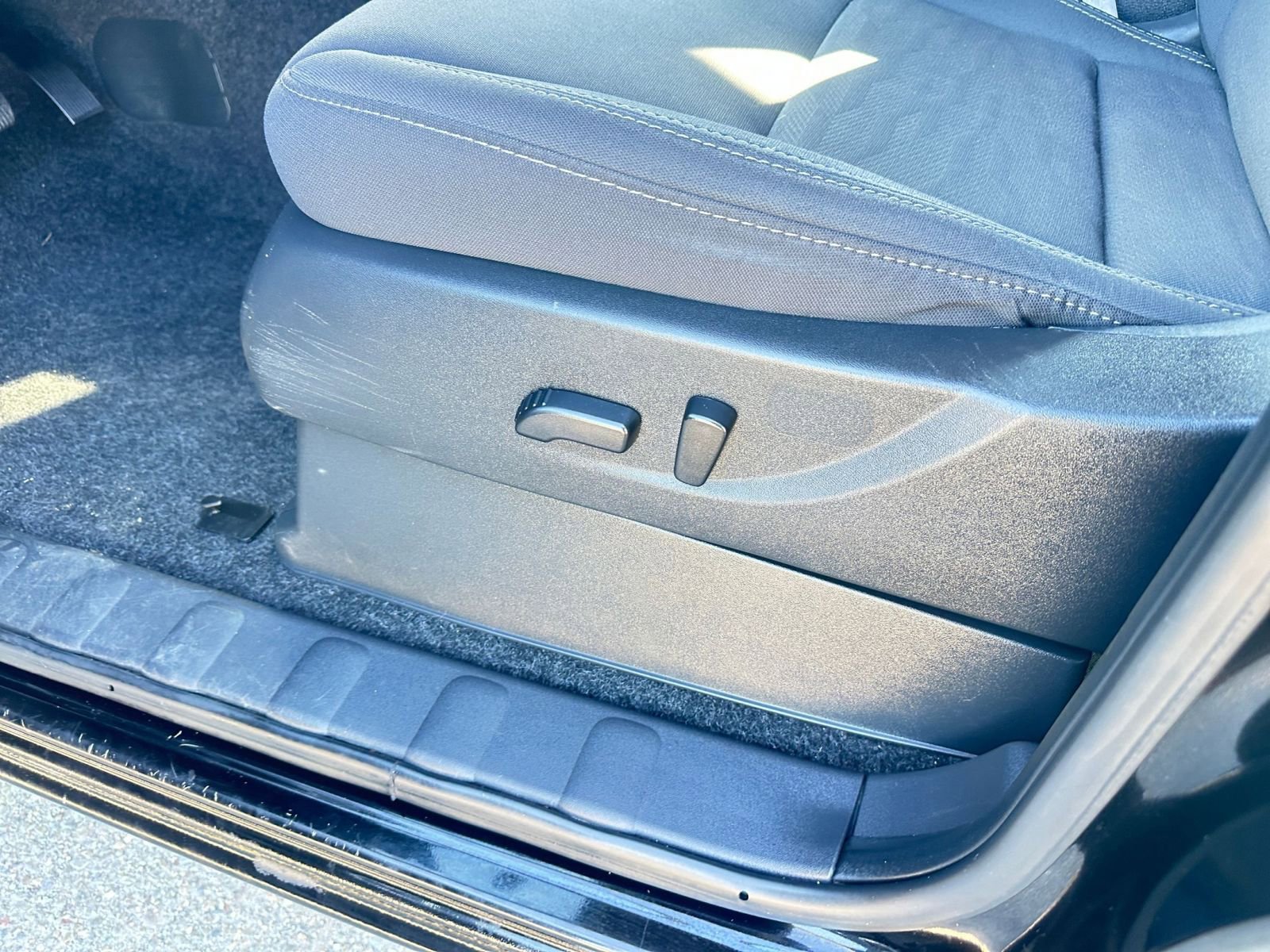 Thumbnail: 2024 Nissan Frontier - 23