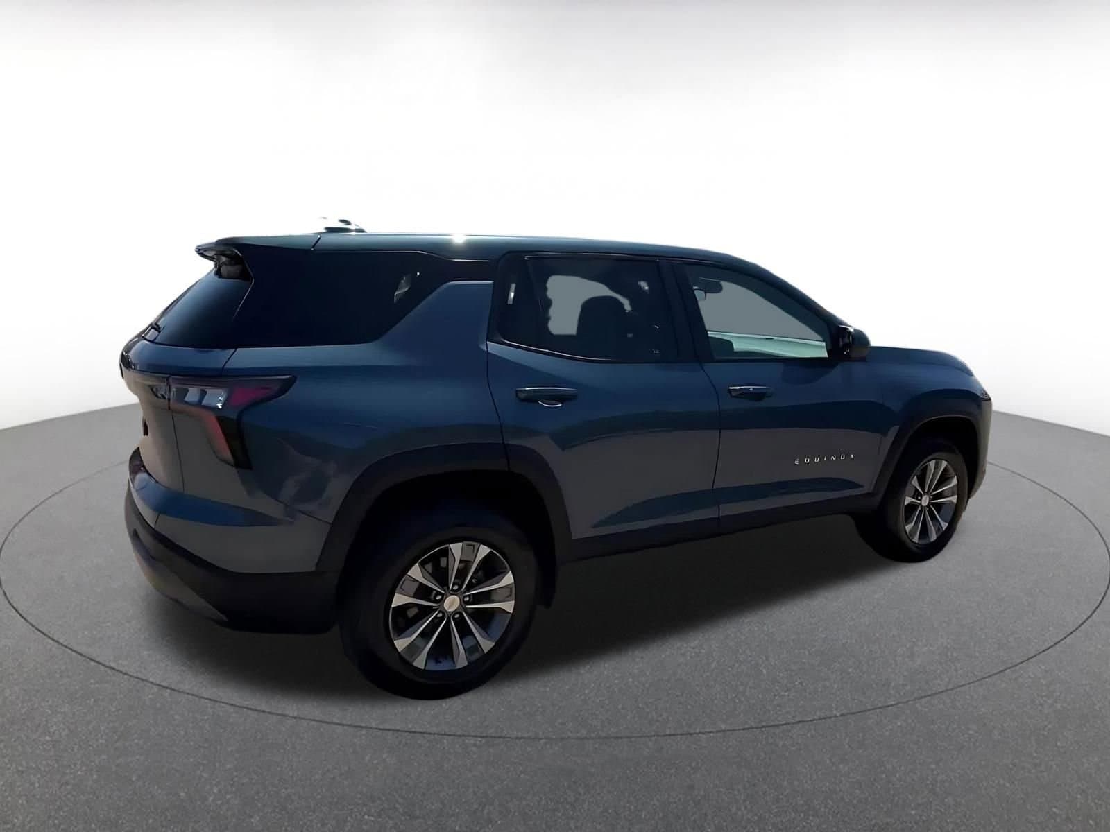 Thumbnail: 2025 Chevrolet Equinox - 14