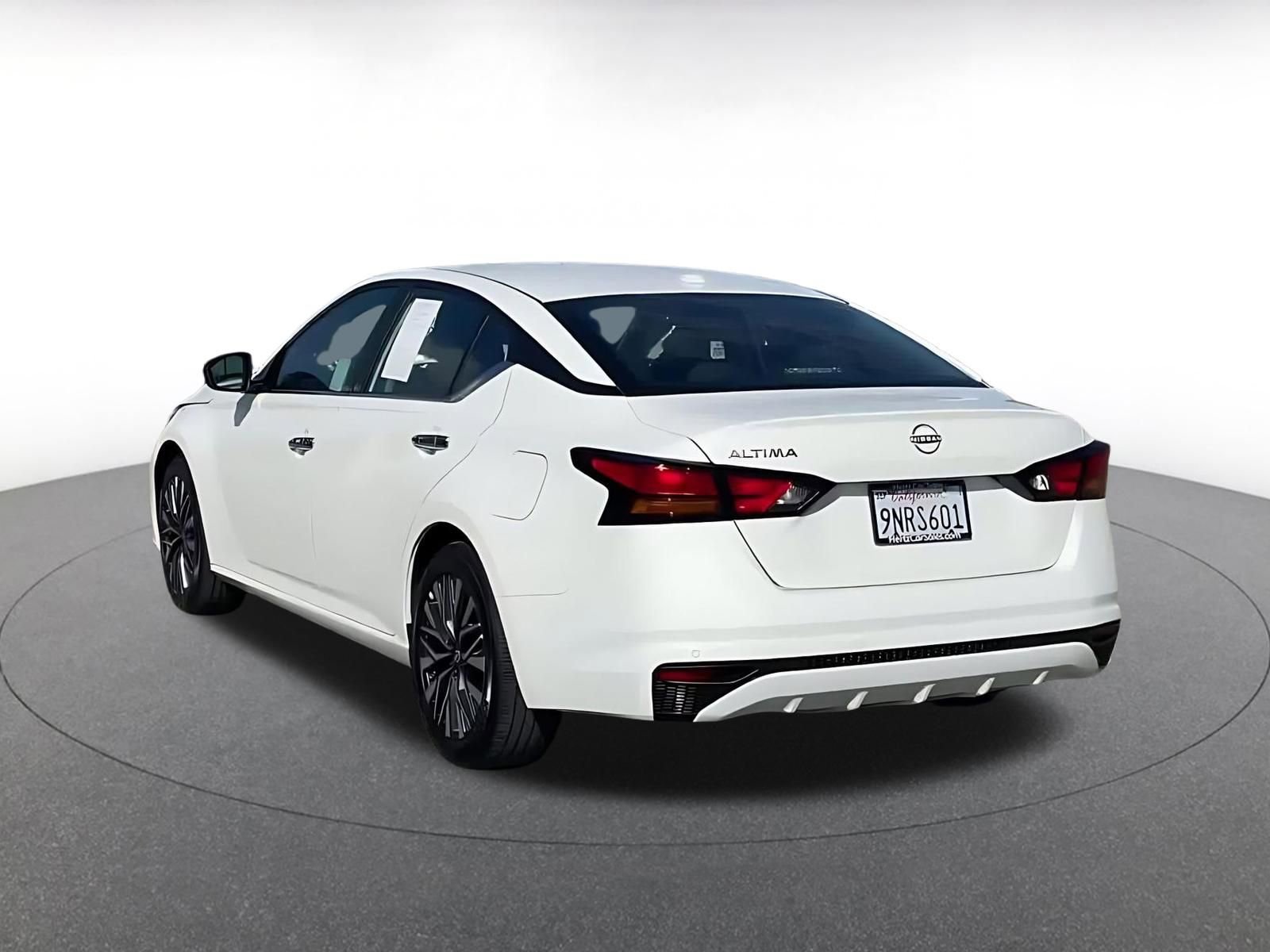 Thumbnail: 2025 Nissan Altima - 11