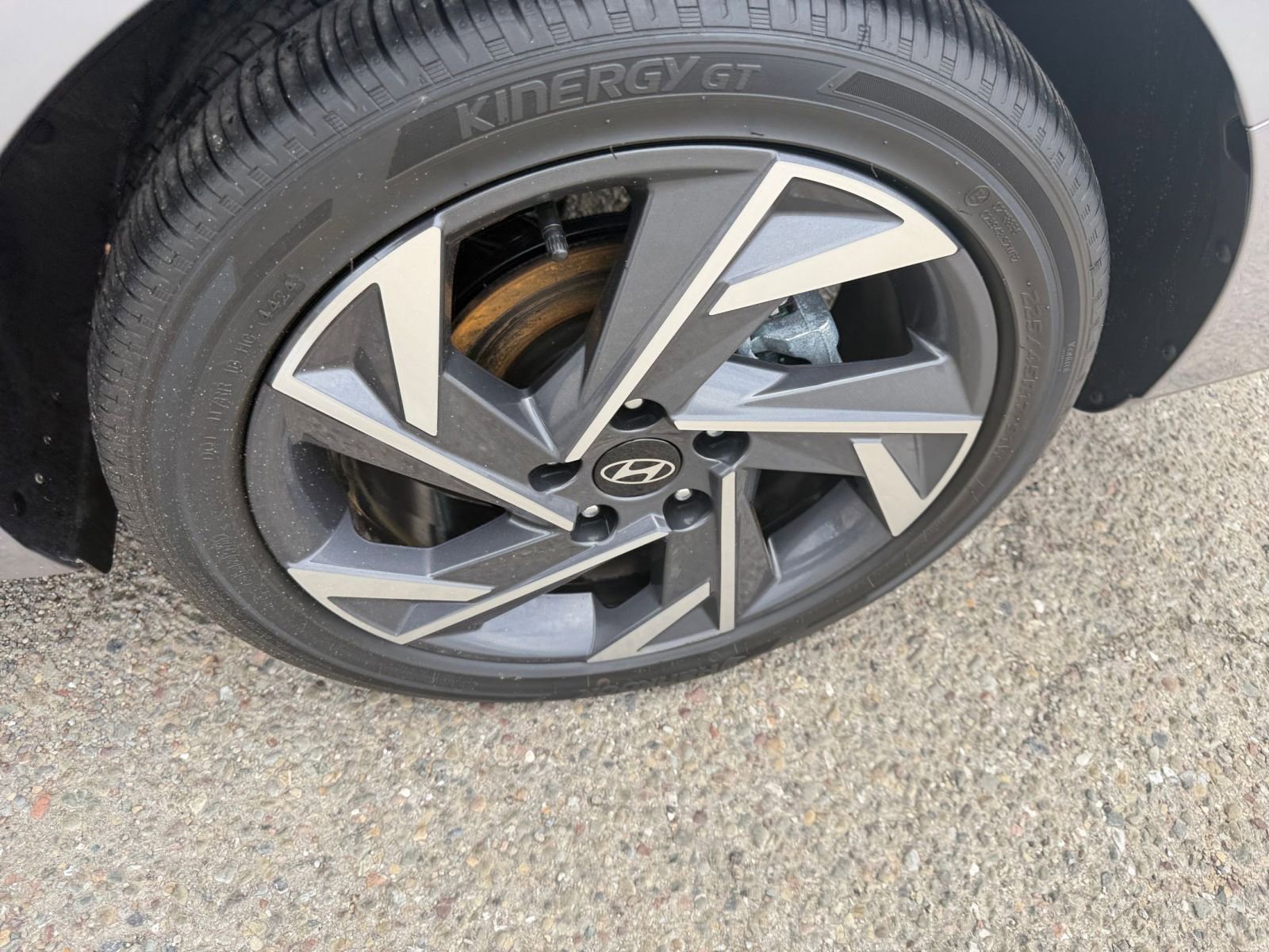 Thumbnail: 2025 Hyundai Elantra - 33