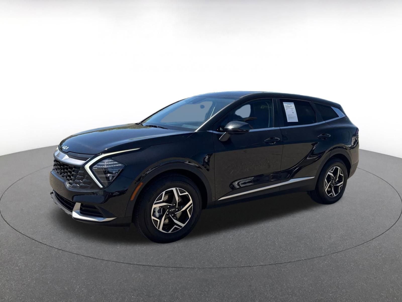 Thumbnail: 2025 Kia Sportage - 4