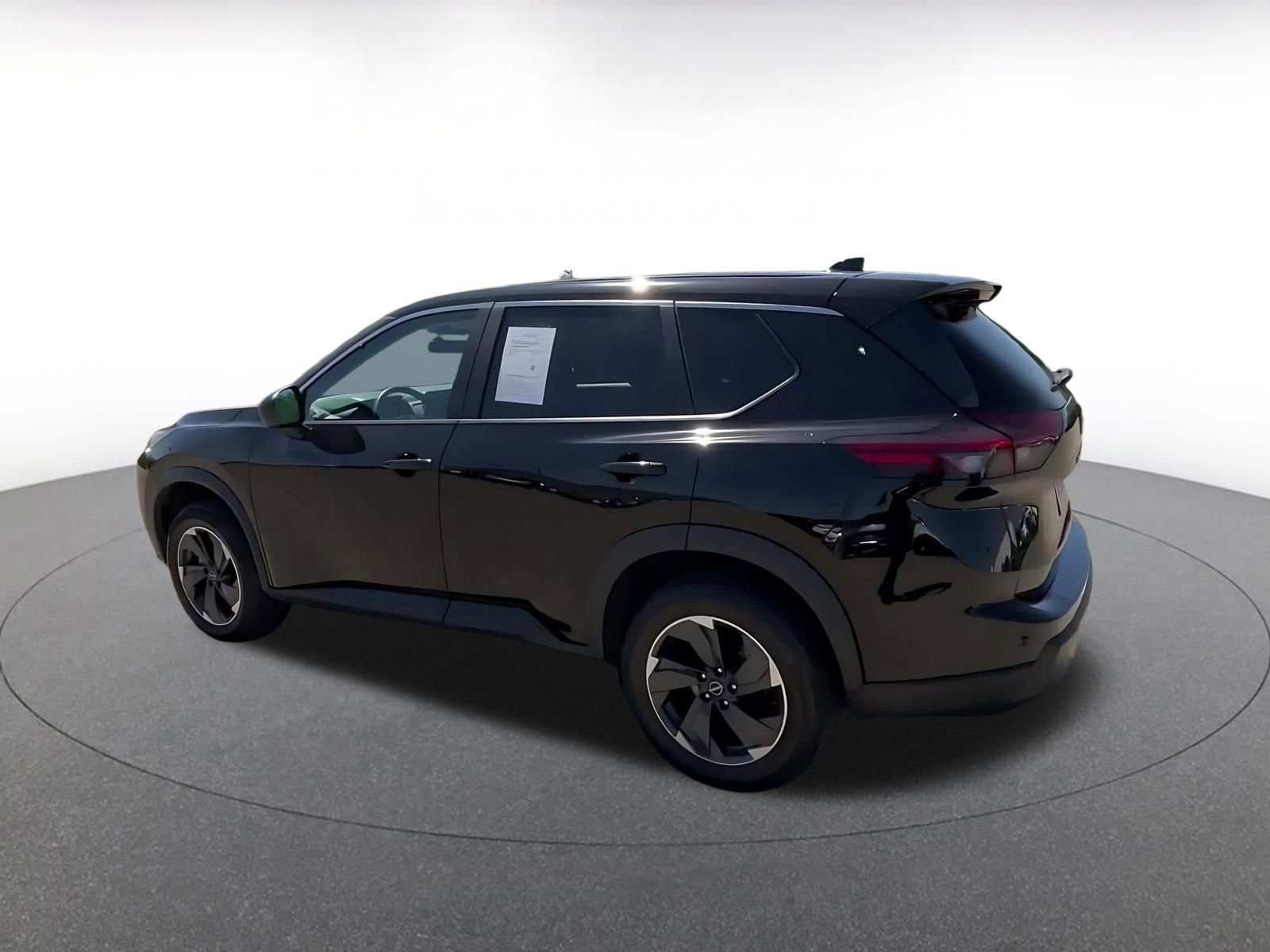 Thumbnail: 2025 Nissan Rogue - 10