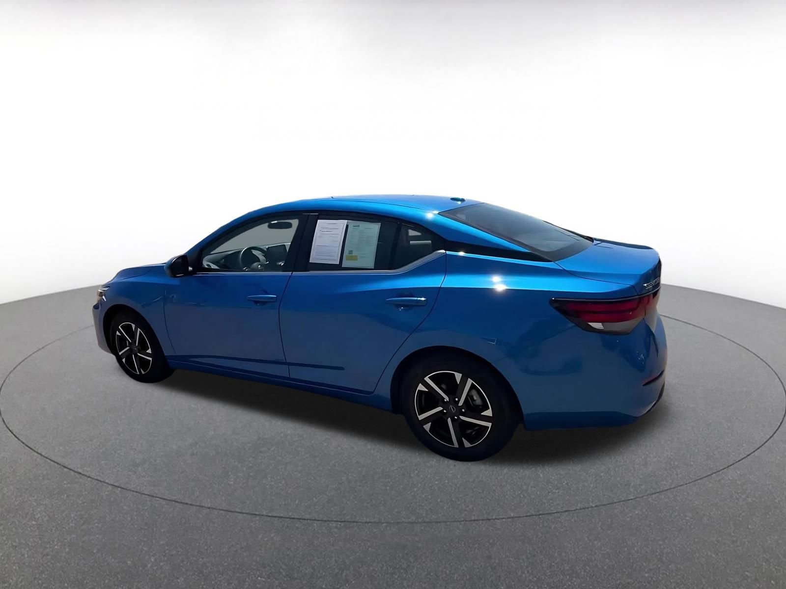 Thumbnail: 2025 Nissan Sentra - 10