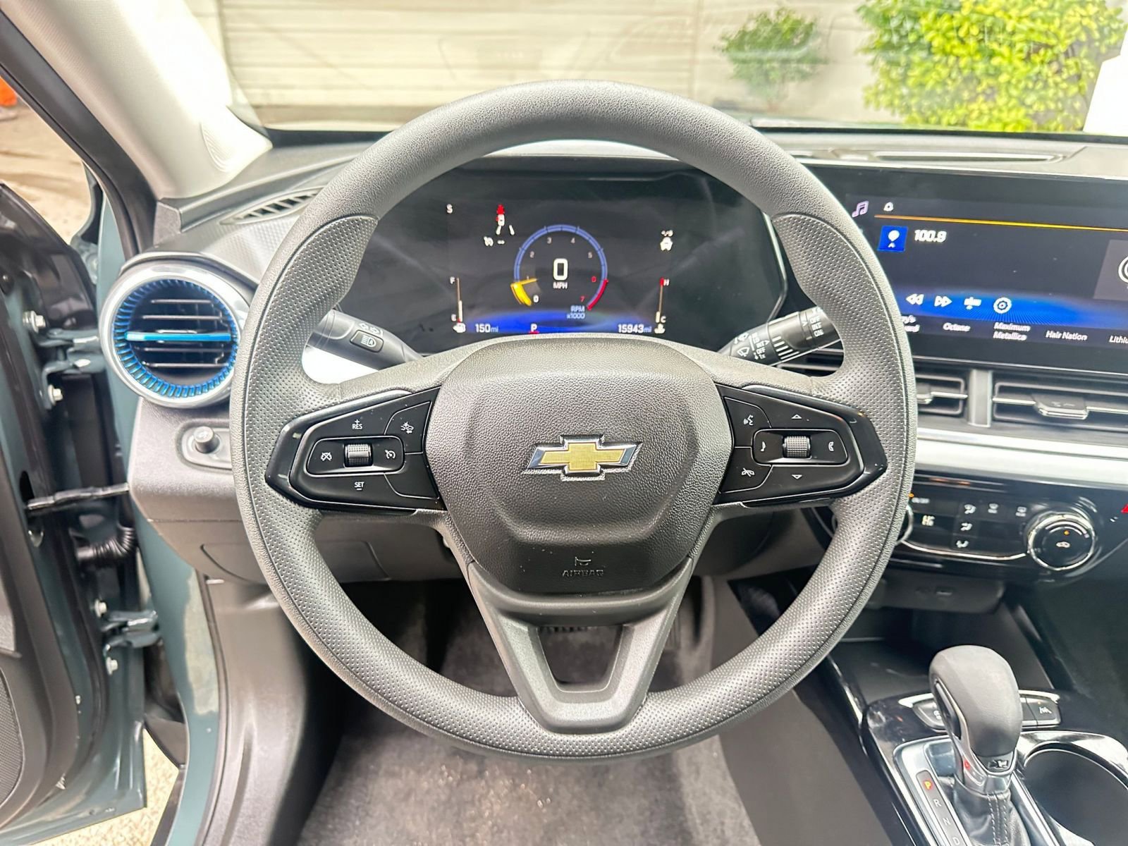 Thumbnail: 2025 Chevrolet Trax - 28