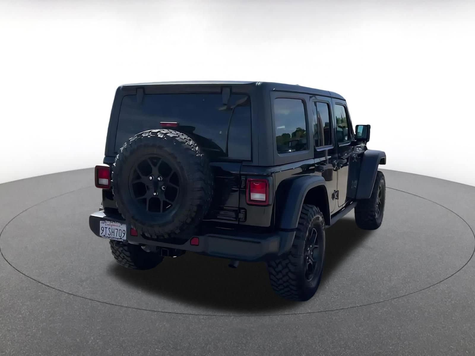 Thumbnail: 2025 Jeep Wrangler - 14